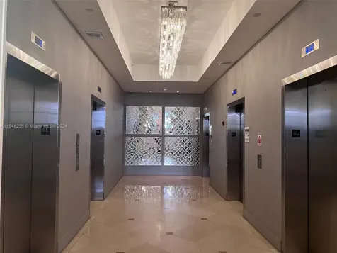 100 Lincoln Road Miami Beach FL 33139