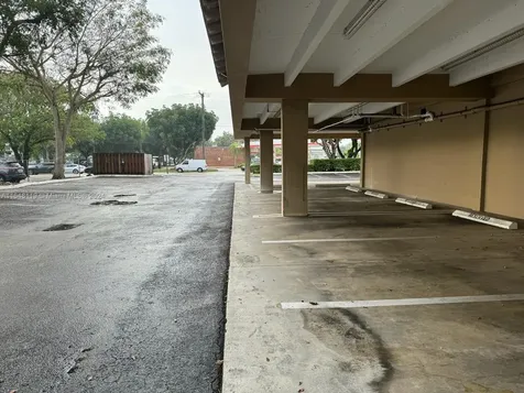 7901 SW 67th Avenue South Miami FL 33143