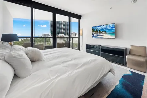 2201 Collins Avenue Miami Beach FL 33139