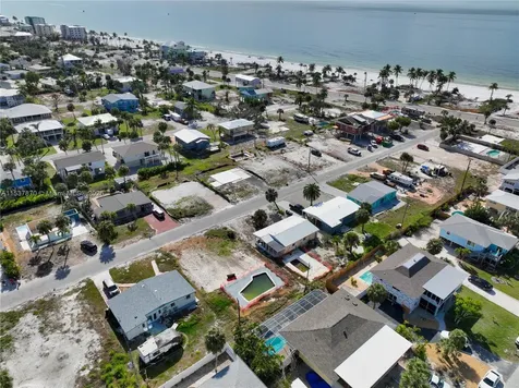 161 Hibiscus Drive Fort Myers FL 33931
