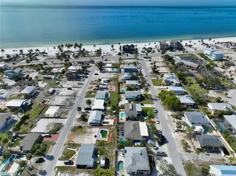 161 Hibiscus Drive Fort Myers FL 33931