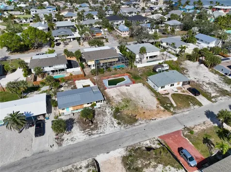 161 Hibiscus Drive Fort Myers FL 33931