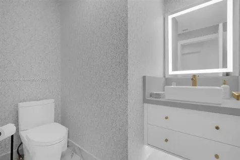 10101 Collins Avenue Bal Harbour FL 33154