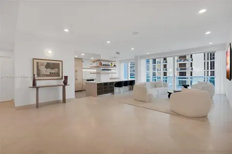 10101 Collins Avenue Bal Harbour FL 33154