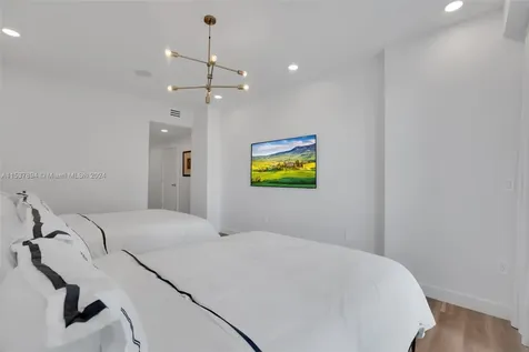 10101 Collins Avenue Bal Harbour FL 33154