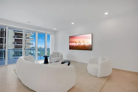 10101 Collins Avenue Bal Harbour FL 33154