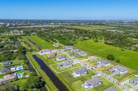 14980 Millstone Ranches Drive Davie FL 33331