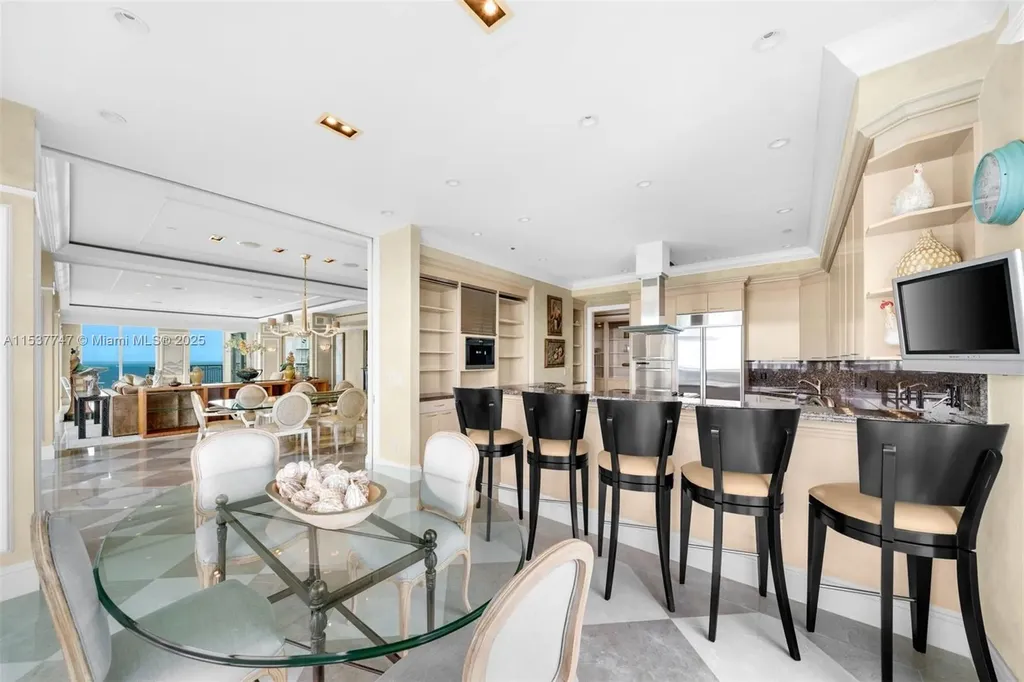 3350 SW 27th Avenue Coconut Grove FL 33133