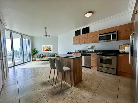 350 S Miami Avenue Miami FL 33130