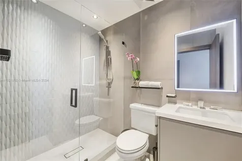 50 S Pointe Drive Miami Beach FL 33139