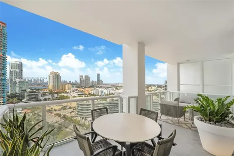50 S Pointe Drive Miami Beach FL 33139