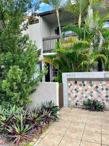 9932 NW 41st Street Doral FL 33178