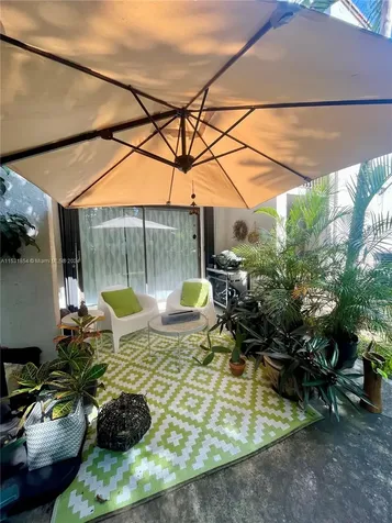 9932 NW 41st Street Doral FL 33178