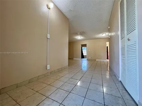 6990 SW 1st Street Margate FL 33068