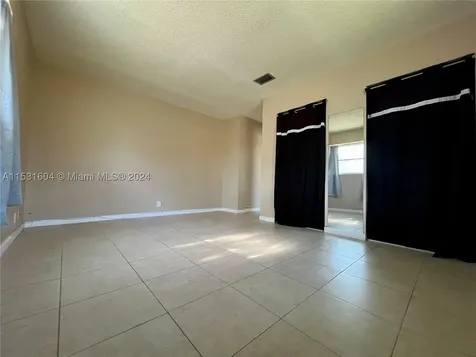 6990 SW 1st Street Margate FL 33068