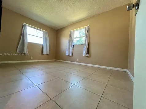 6990 SW 1st Street Margate FL 33068
