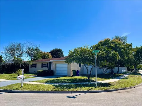 6990 SW 1st Street Margate FL 33068