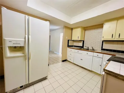 6990 SW 1st Street Margate FL 33068