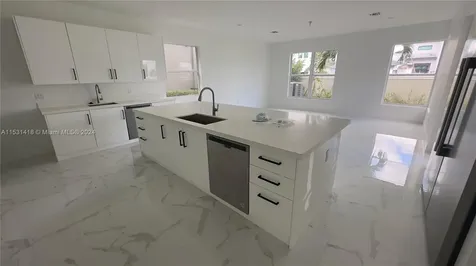 3523 Forest View Circle Dania Beach FL 33312