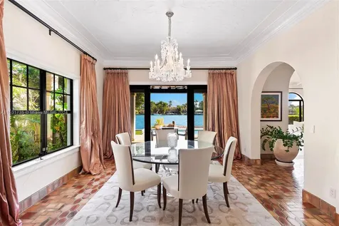 527 E Dilido Drive Miami Beach FL 33139