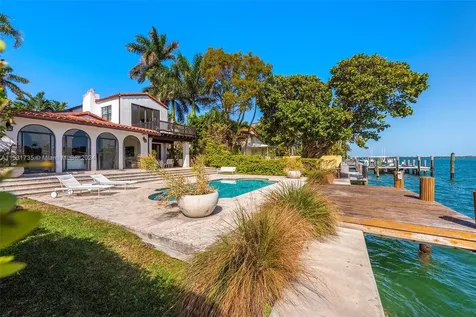 527 E Dilido Drive Miami Beach FL 33139