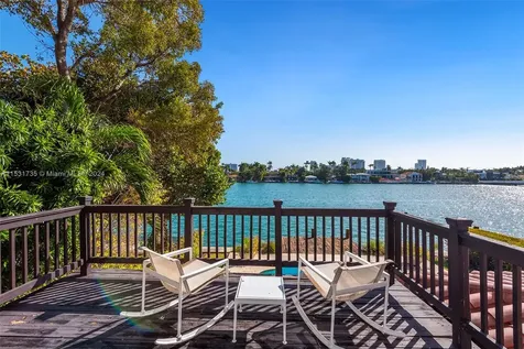 527 E Dilido Drive Miami Beach FL 33139
