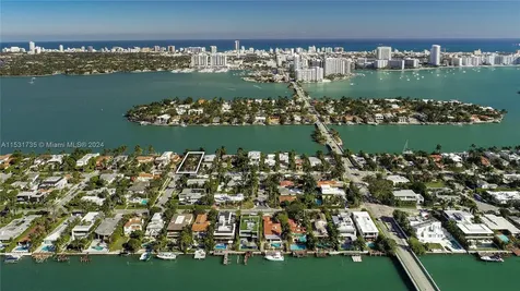 527 E Dilido Drive Miami Beach FL 33139
