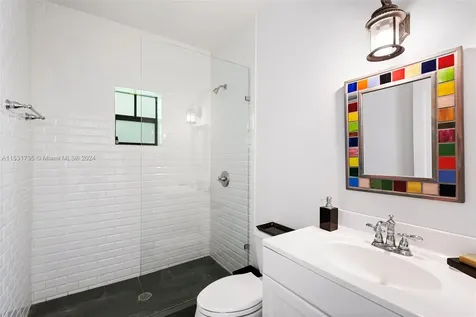 527 E Dilido Drive Miami Beach FL 33139