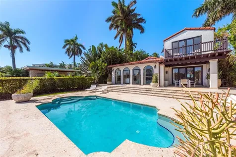 527 E Dilido Drive Miami Beach FL 33139