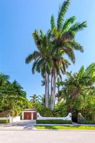 527 E Dilido Drive Miami Beach FL 33139