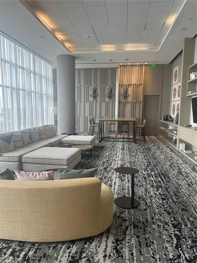 4010 S Ocean Drive Hollywood FL 33019