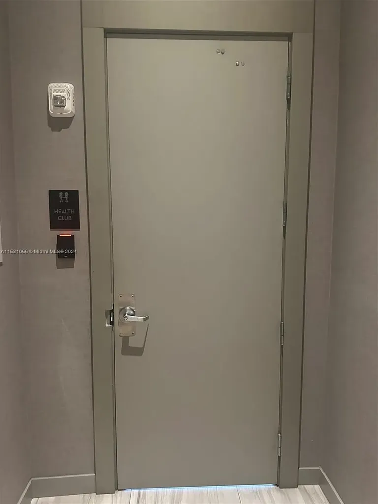 4010 S Ocean Drive Hollywood FL 33019