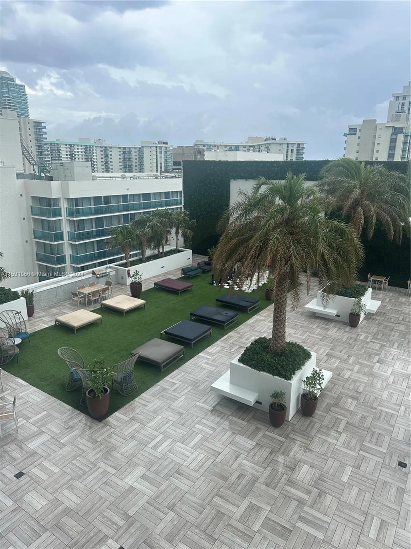 4010 S Ocean Drive Hollywood FL 33019