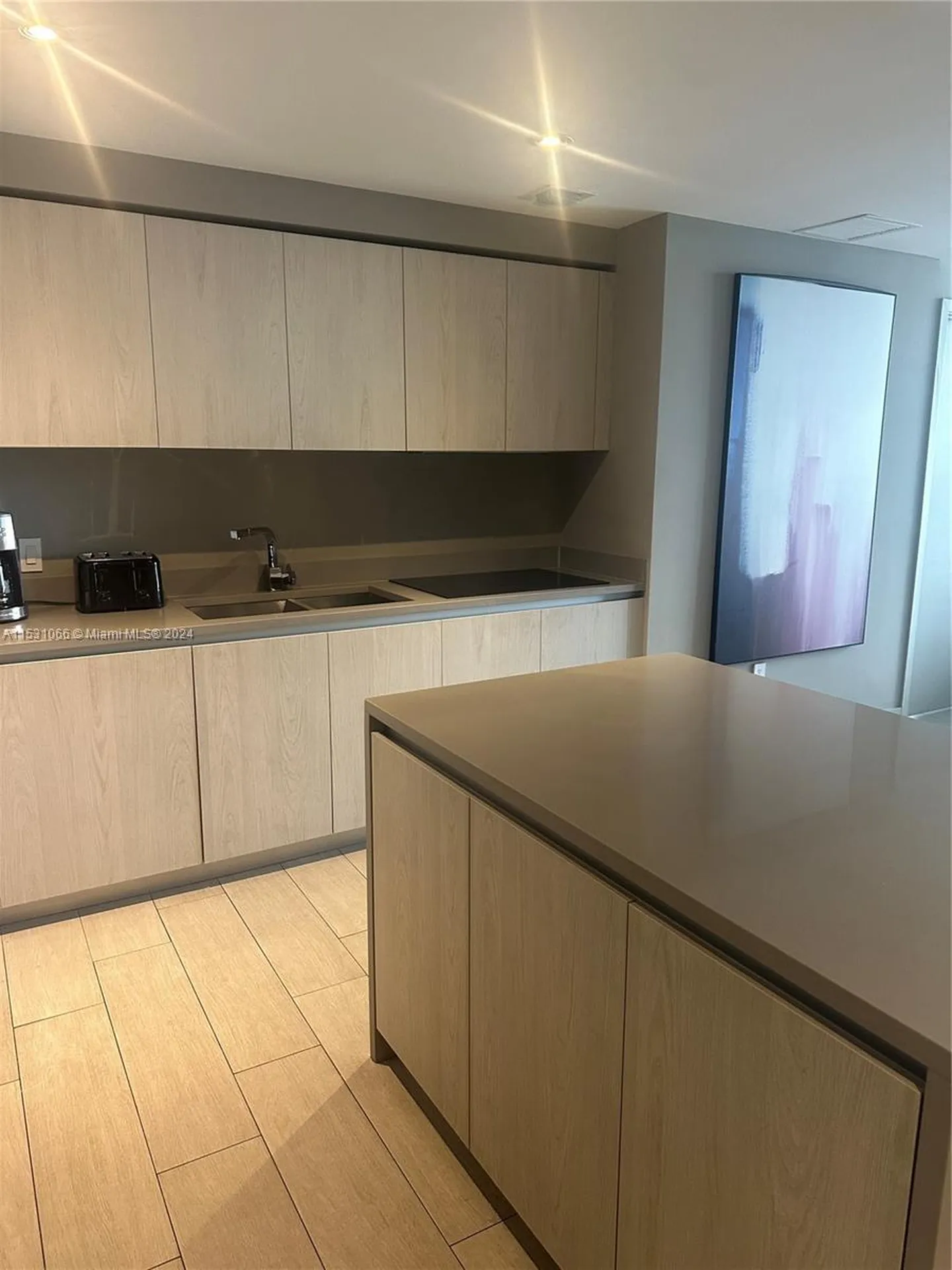 4010 S Ocean Drive Hollywood FL 33019