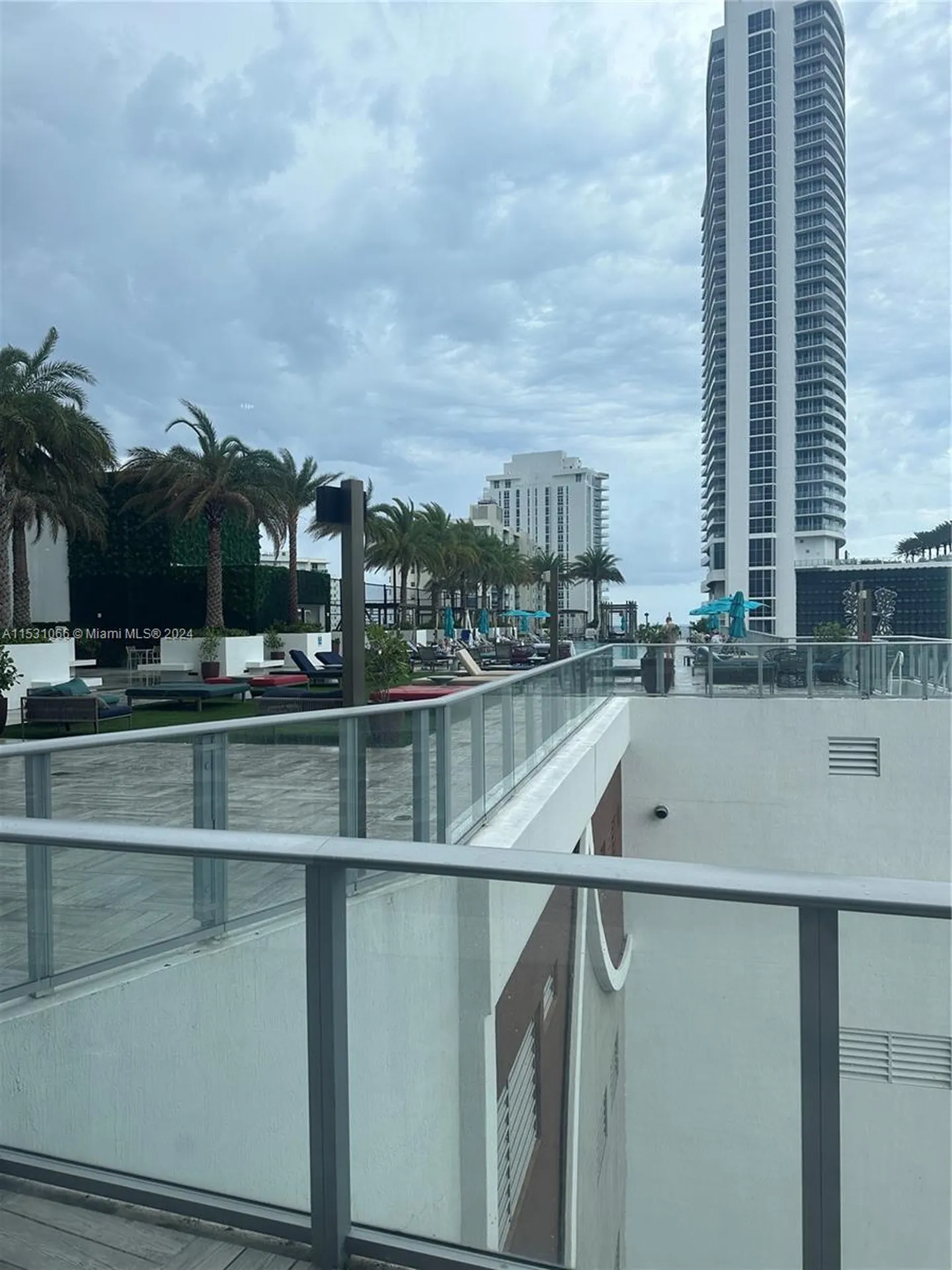 4010 S Ocean Drive Hollywood FL 33019