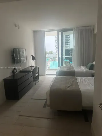 4010 S Ocean Drive Hollywood FL 33019