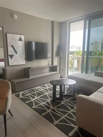 4010 S Ocean Drive Hollywood FL 33019