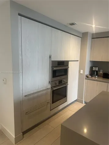 4010 S Ocean Drive Hollywood FL 33019