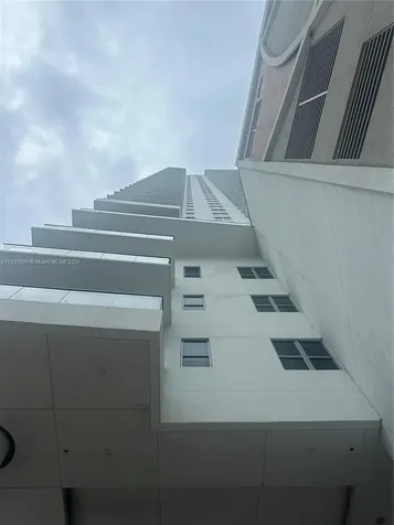 4010 S Ocean Drive Hollywood FL 33019
