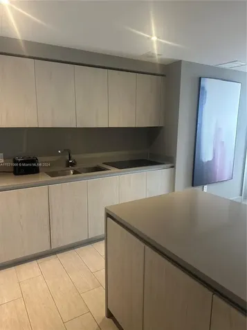 4010 S Ocean Drive Hollywood FL 33019
