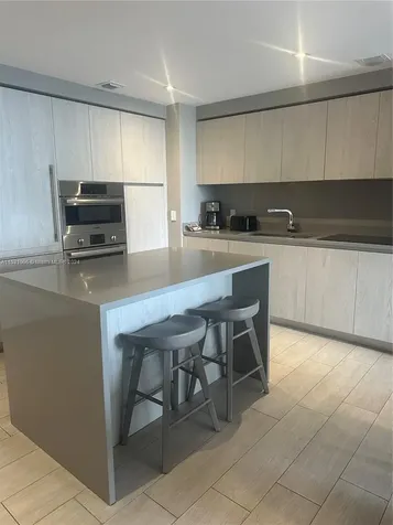 4010 S Ocean Drive Hollywood FL 33019