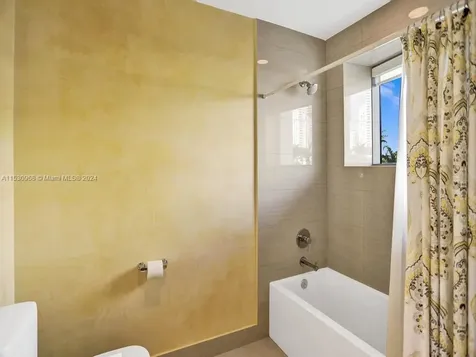 3250 NE 188th Street Aventura FL 33180