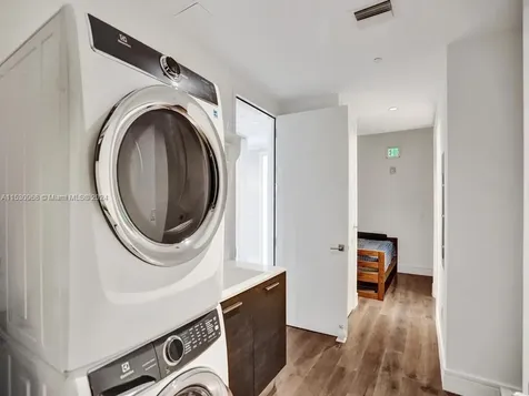 3250 NE 188th Street Aventura FL 33180