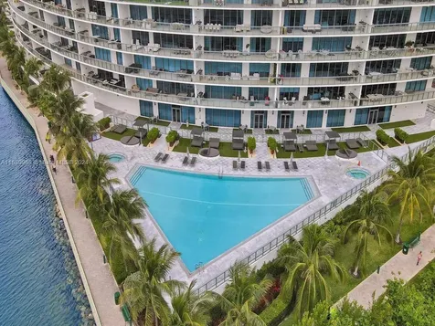 3250 NE 188th Street Aventura FL 33180
