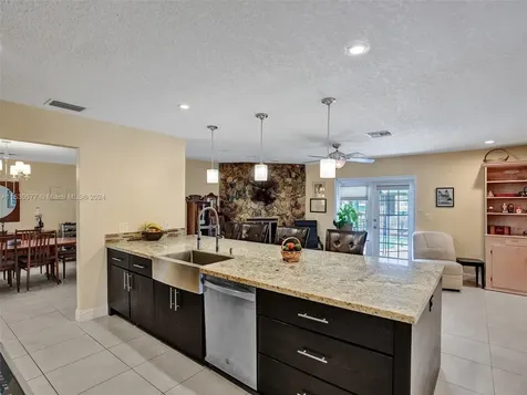 3121 NW 108th Drive Coral Springs FL 33065