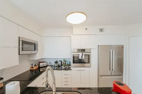 19333 Collins Avenue Sunny Isles Beach FL 33160