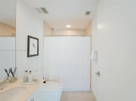 19333 Collins Avenue Sunny Isles Beach FL 33160