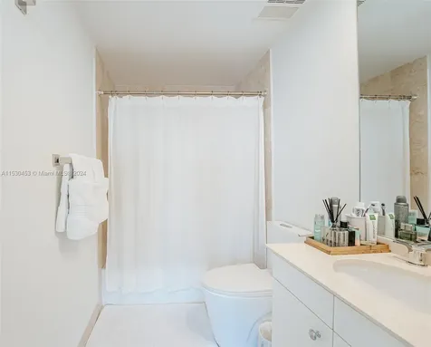 19333 Collins Avenue Sunny Isles Beach FL 33160