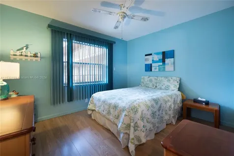 2841 Somerset Drive Lauderdale Lakes FL 33311