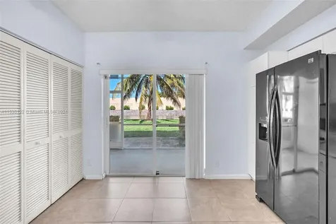 9957 NW 57th Manor Coral Springs FL 33076